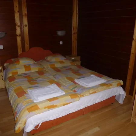 Rigofeszek Vendeghaz Apartment Matraszele